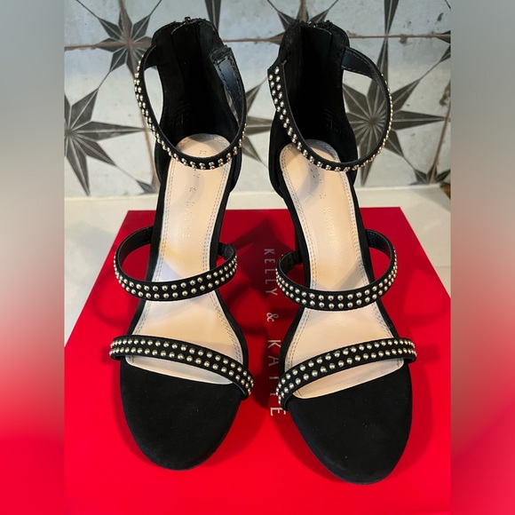 NEW Kelly & Katie Courtney Studded Heels - Picture 11 of 11